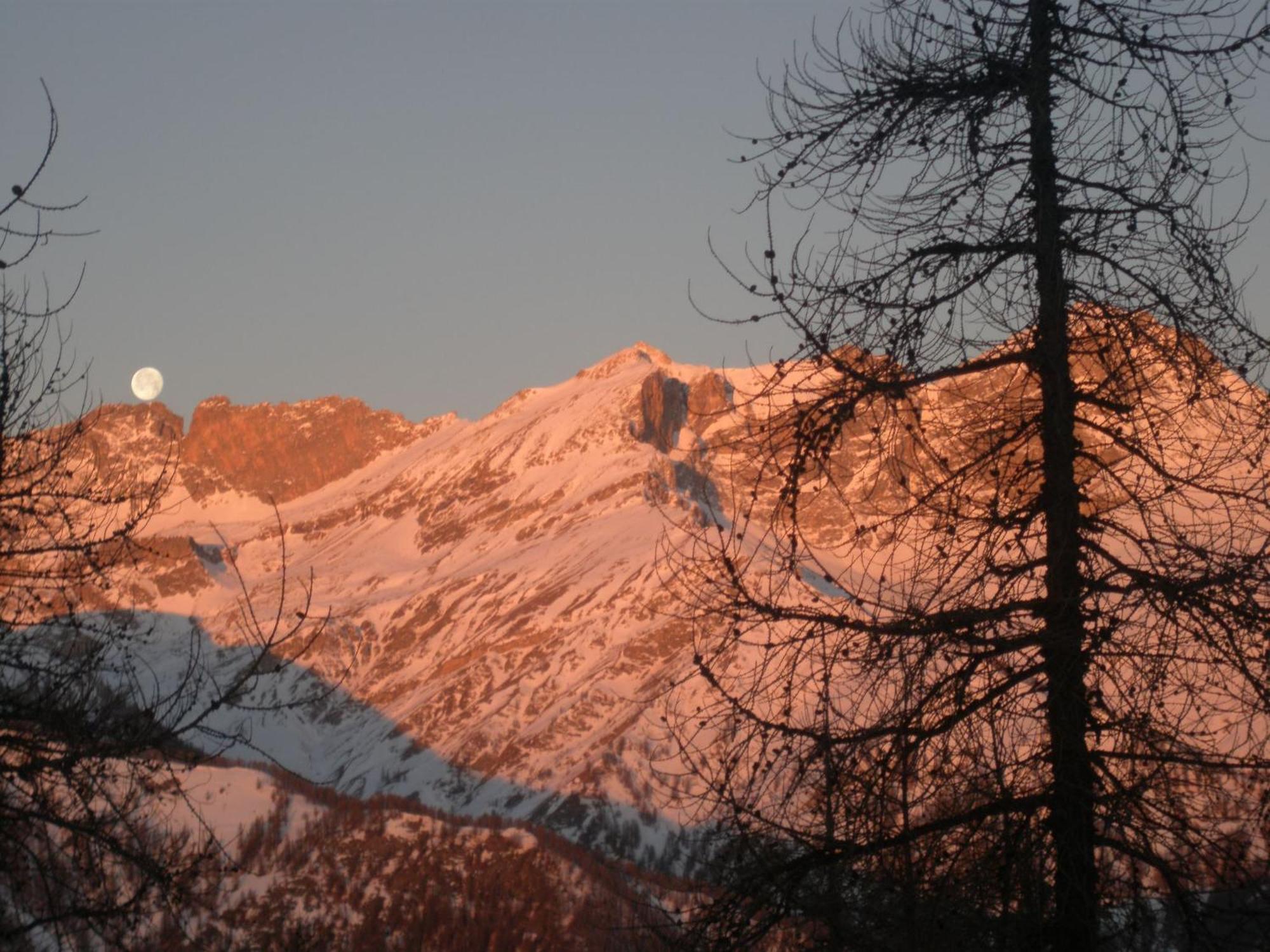 Rifugio Escursionistico La Sousto Dal Col Hotel Elva ภายนอก รูปภาพ